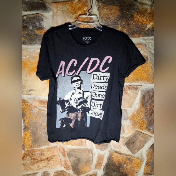 AC/DC black "dirty deeds done dirt cheap" t shirt - Picture 1 of 4